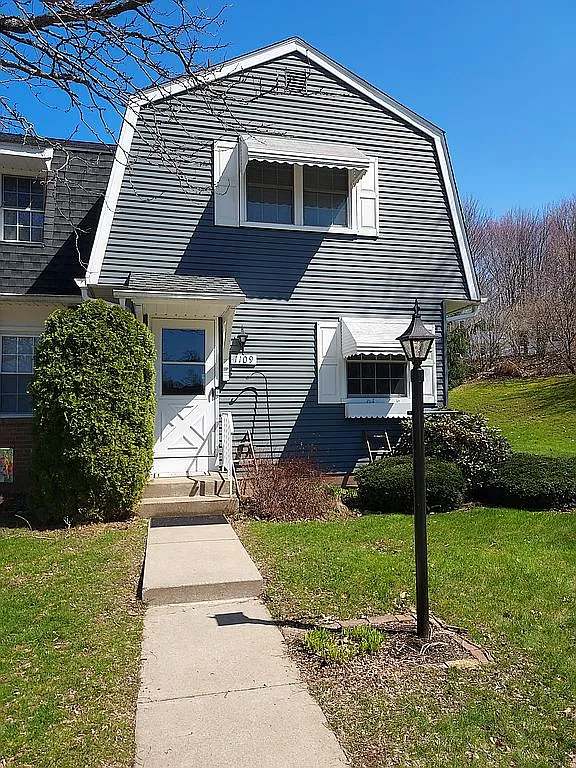 1109 Apple Tree Dr photo 1