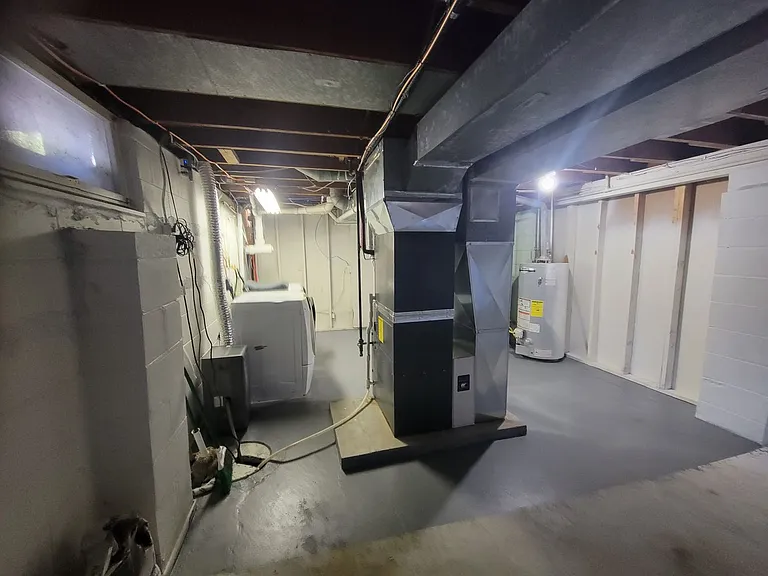 2518 W Kansas St — Photo 20