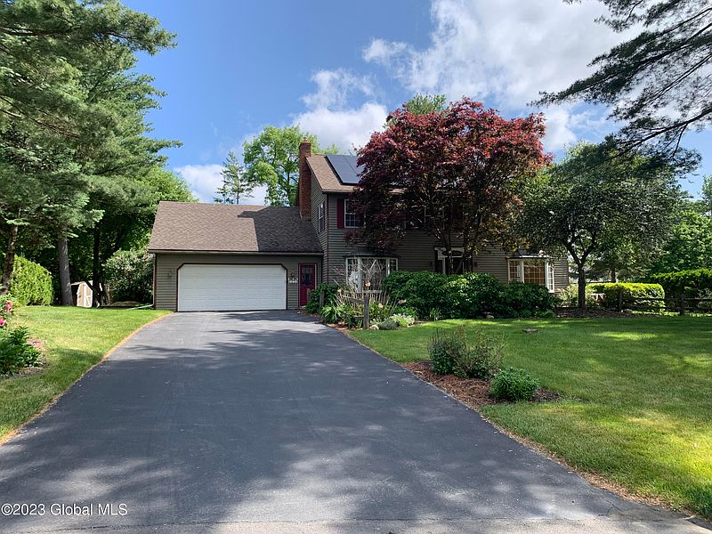 2nd image of 43 Edison Drive