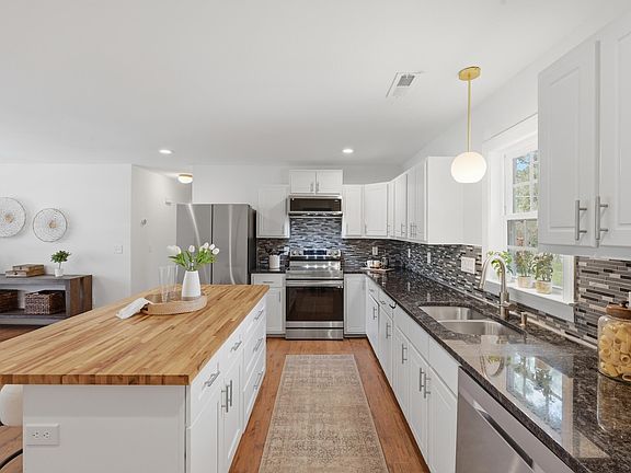 2nd image of 2301 Milburnie Rd