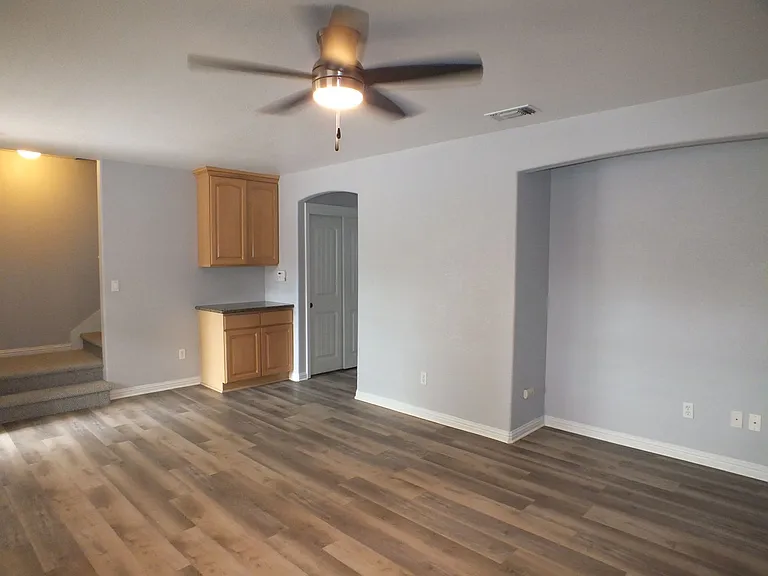 3253 La Canada Dr — Photo 3