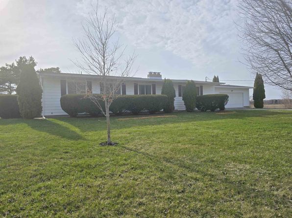 1063 N Mackinaw Rd, Linwood, MI 48634