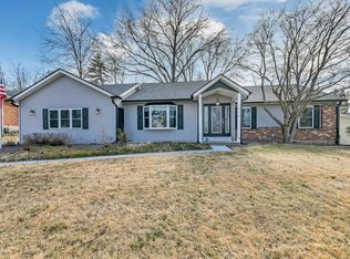 416 Lennox Dr, Ballwin, MO 63011