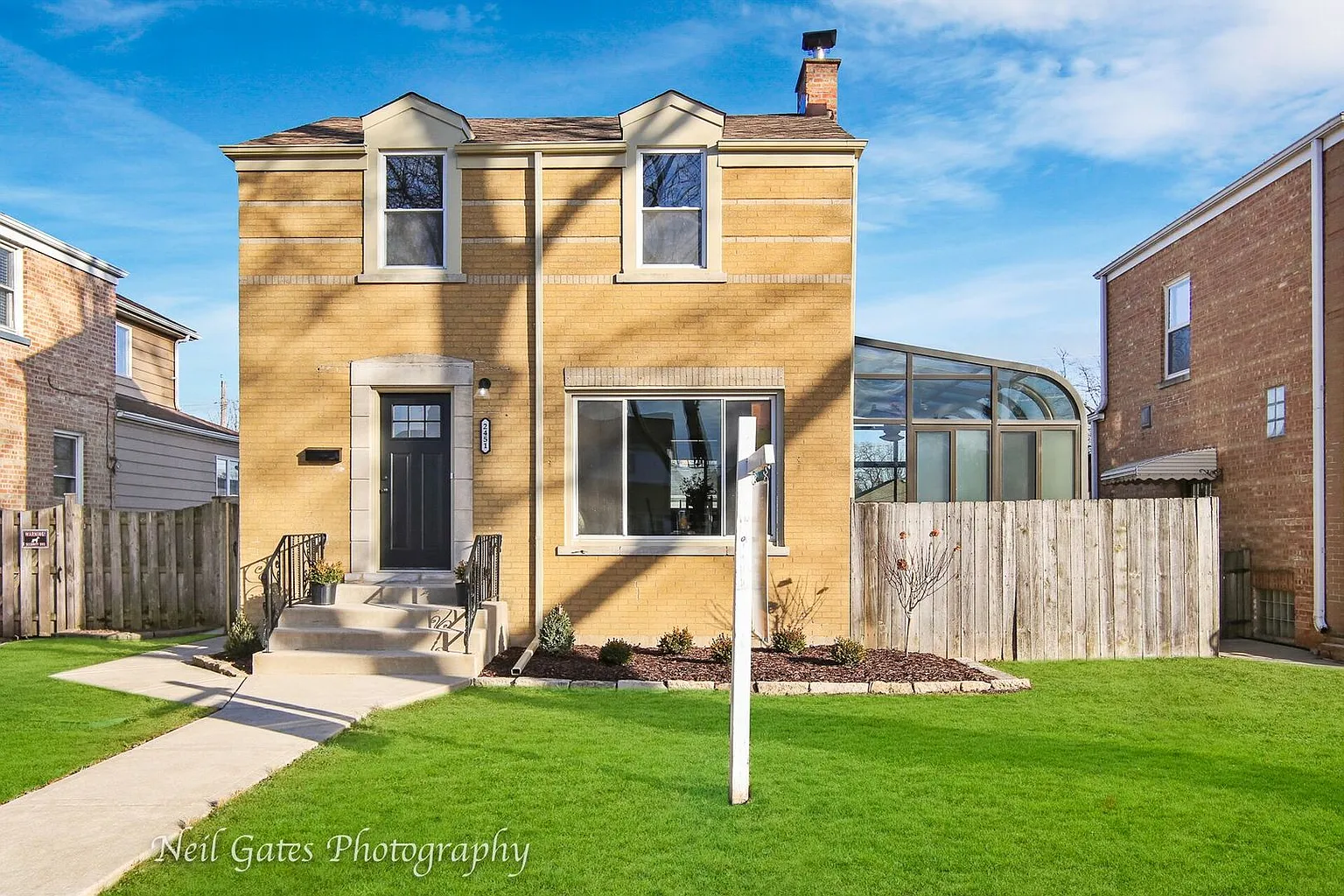 2451 Rhodes Ave photo 1