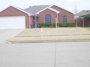 2108 Post Wood Ln, Arlington, TX 76018