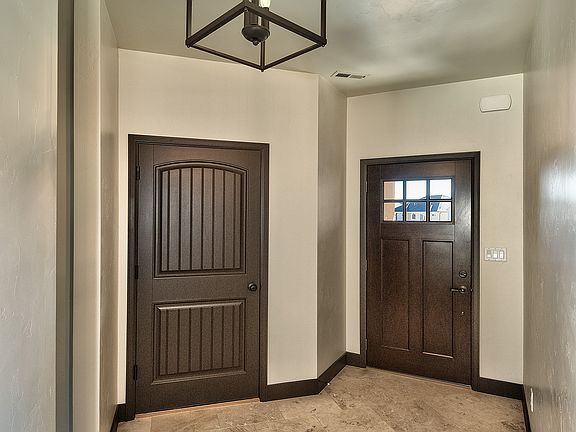 Entry way