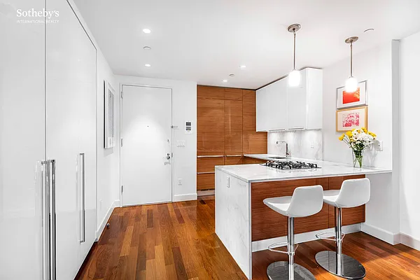 Sold by Sotheby's International Realty | media 3