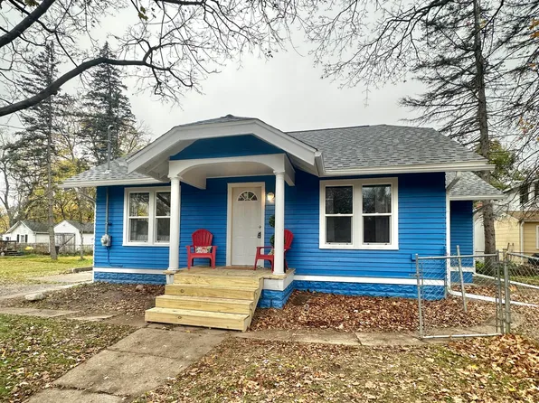 3212 Adams St, Kalamazoo, MI 49008