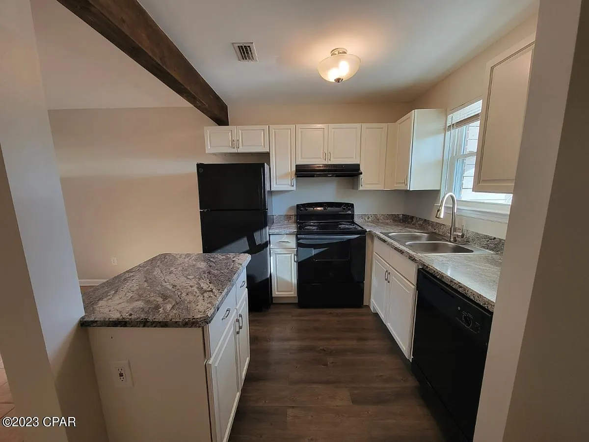 2 bed, 840 sqft, $1,100 — Photo 3
