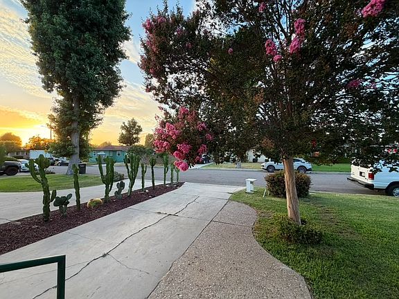 2nd image of 15076 Danbrook Dr