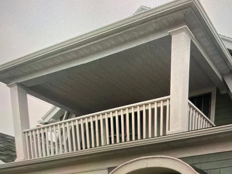 430 Highgate Ave #LOWER — Photo 1