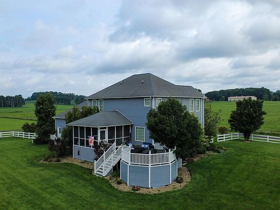 4th image of 199 Gelding Ave