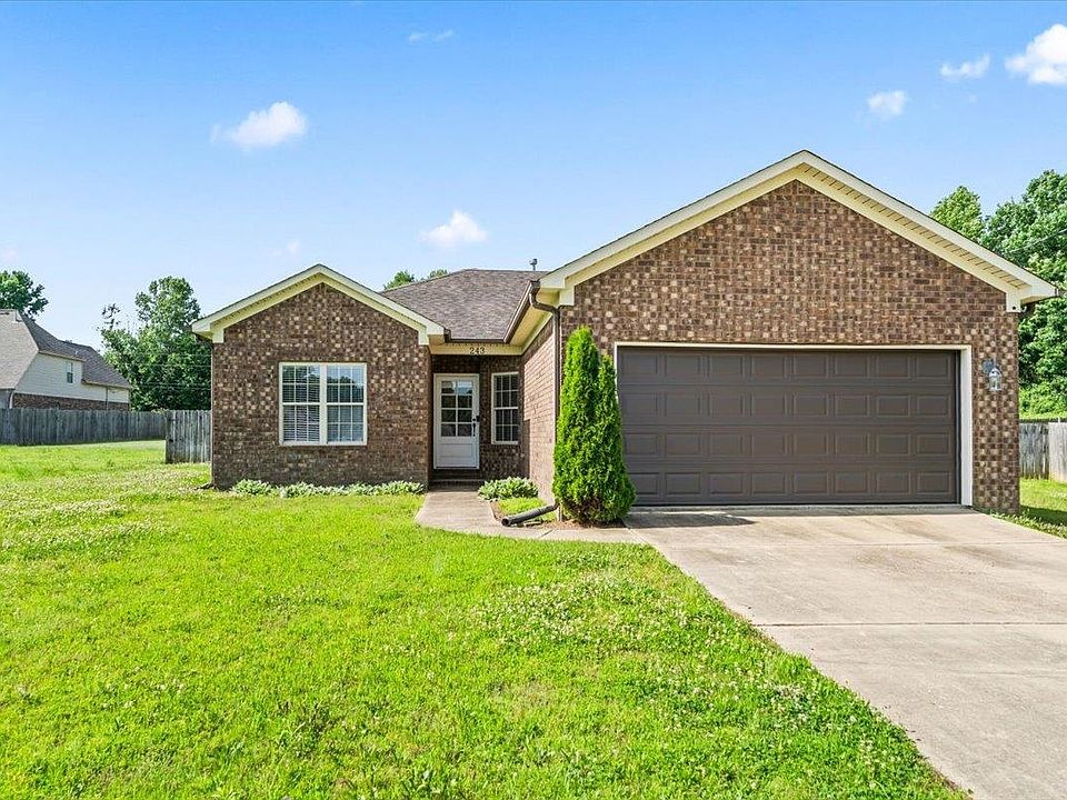 1st image of 243 Hackberry Cv
