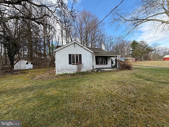 2nd image of 1635 Kumry Rd