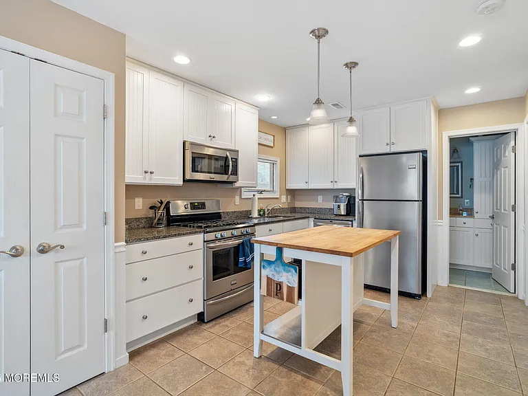 60 Mary Alice Rd — Photo 10