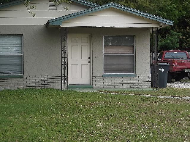 1st image of 6727 N Clearview Ave