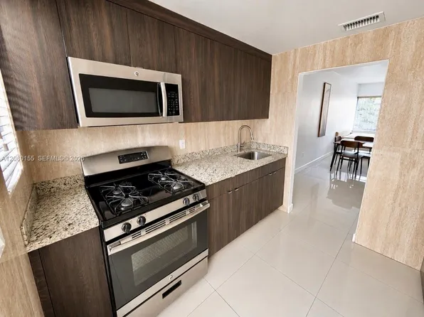 1027 94th St, Miami Beach, FL