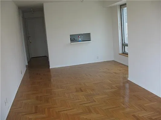 Rented by RELO REDAC INC. | media 14