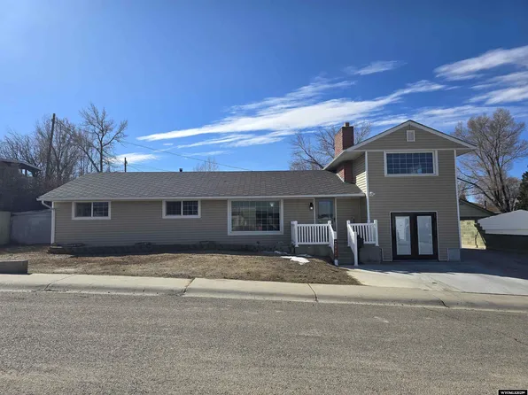 1926 Opal St, Rock Springs, WY 82901