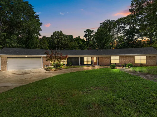 1821 Azalea St, Gilmer, TX 75644