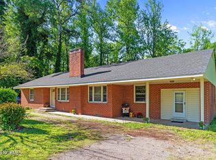 811 River Rd, Washington, NC 27889