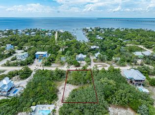632 W Pine Ave, Eastpoint, FL 32328