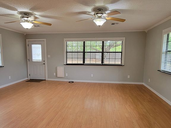 5th image of 5503 NW Briarwood Dr
