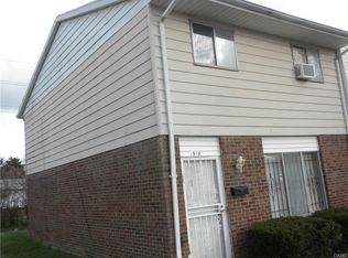 1918 Larkswood Dr, Dayton, OH 45417