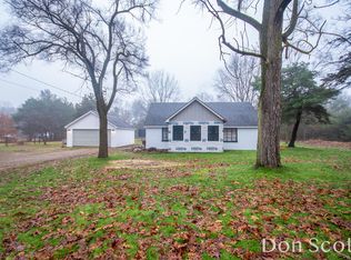 4689 12 Mile Rd NE, Rockford, MI 49341