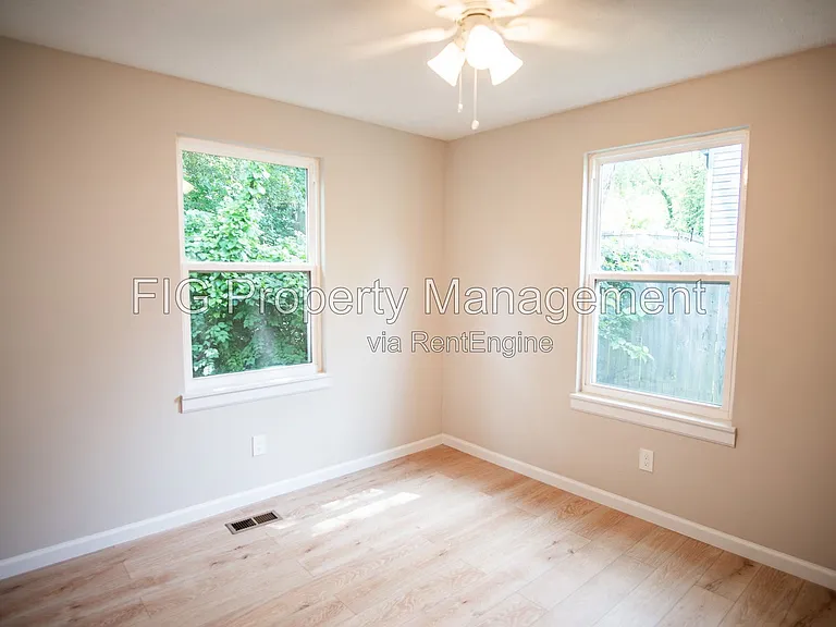 607 Hillview Rd — Photo 9