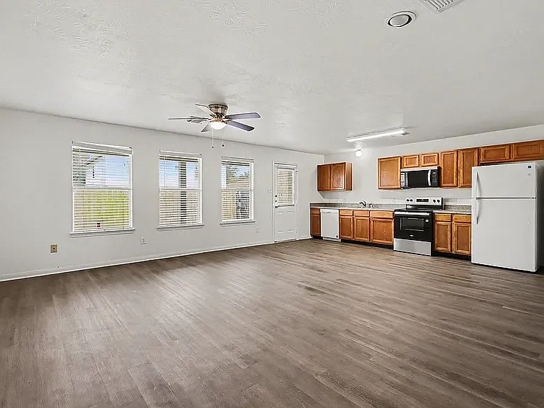 19414 Dry Canyon Ct — Photo 6
