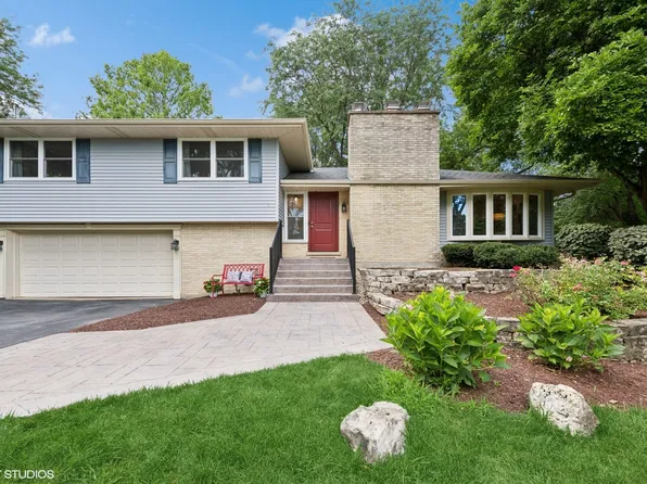 728 Exmoor Ave, Barrington, IL 60010