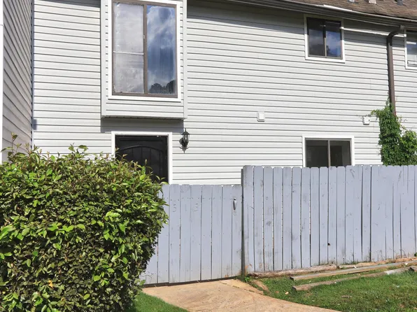 313 Country Club Dr, Jonesboro, GA 30238