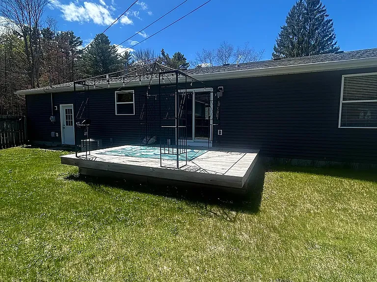 1012 Owosso Dr — Photo 13