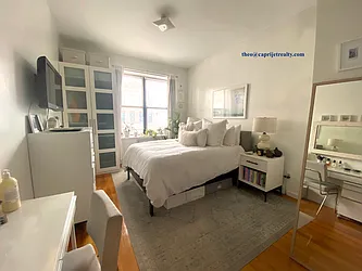 Rented by Capri Jet Realty Corp