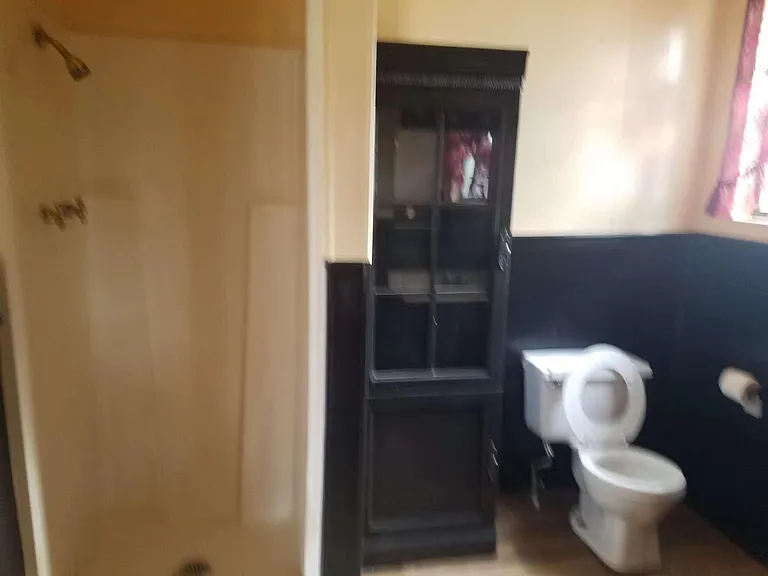6092 FM 180 — Photo 17