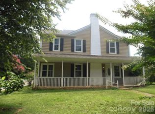 210 Oakdale St, Gastonia, NC 28054