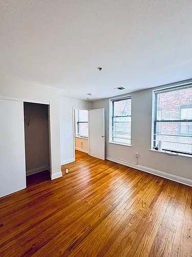 140 Virginia Ave #302 Photo 1