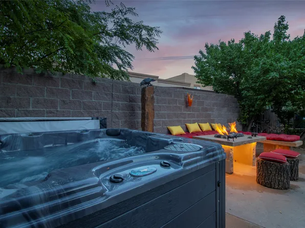 4702 Solecito Way, Santa Fe, NM 87507