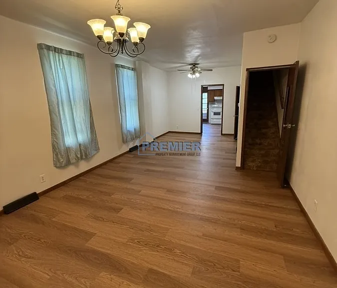 1006 Walnut St #2 — Photo 2
