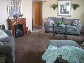 4th image of 249 NE Sunshine Ln