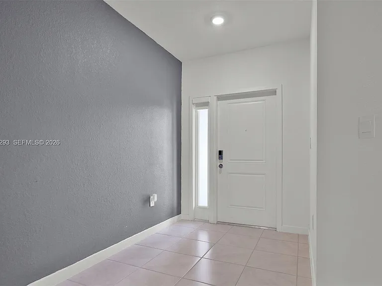 149 NE 3rd Ct — Photo 33