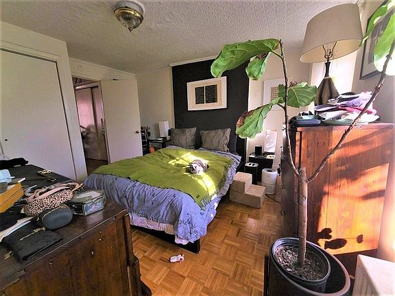 4th image of 639 Henry St #Top