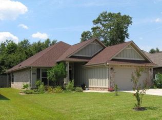 2567 Fiddlers Cir, Cantonment, FL 32533