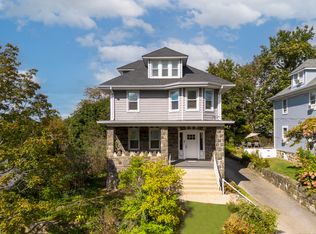 18 Wessels Pl, Greenwich, CT 06830