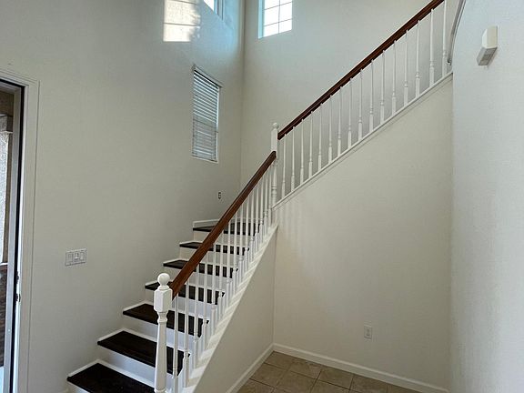 3rd image of 57 Koror Ln