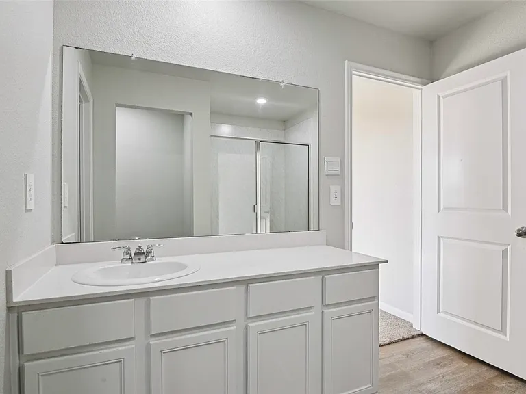 844 Jett Dr — Photo 27