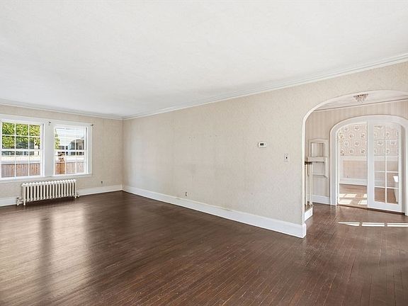 5th image of 7 Fales Rd