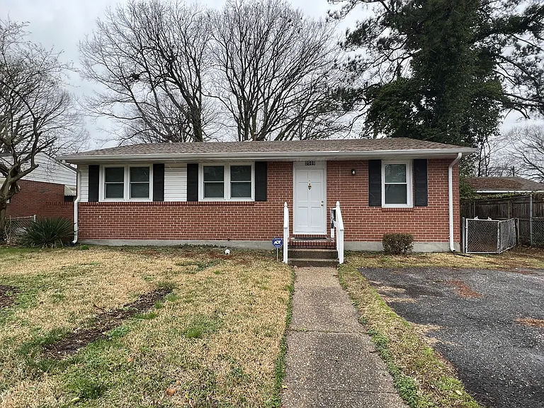 2509 Border Rd — Photo 1