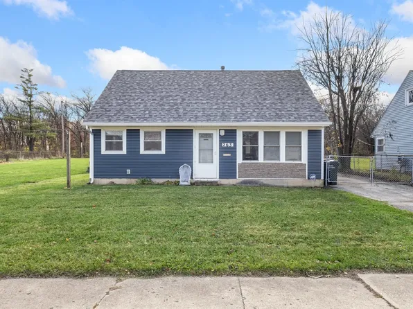 263 Arcadia St, Park Forest, IL 60466